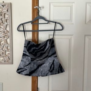 White House Black Market Strapless Tiger Print Top . Zipper in the back. Size 8